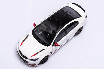 1:18 Holden VFII Commodore Motorsport Edition - 2017 - Heron White - Biante Model Cars - B182717M