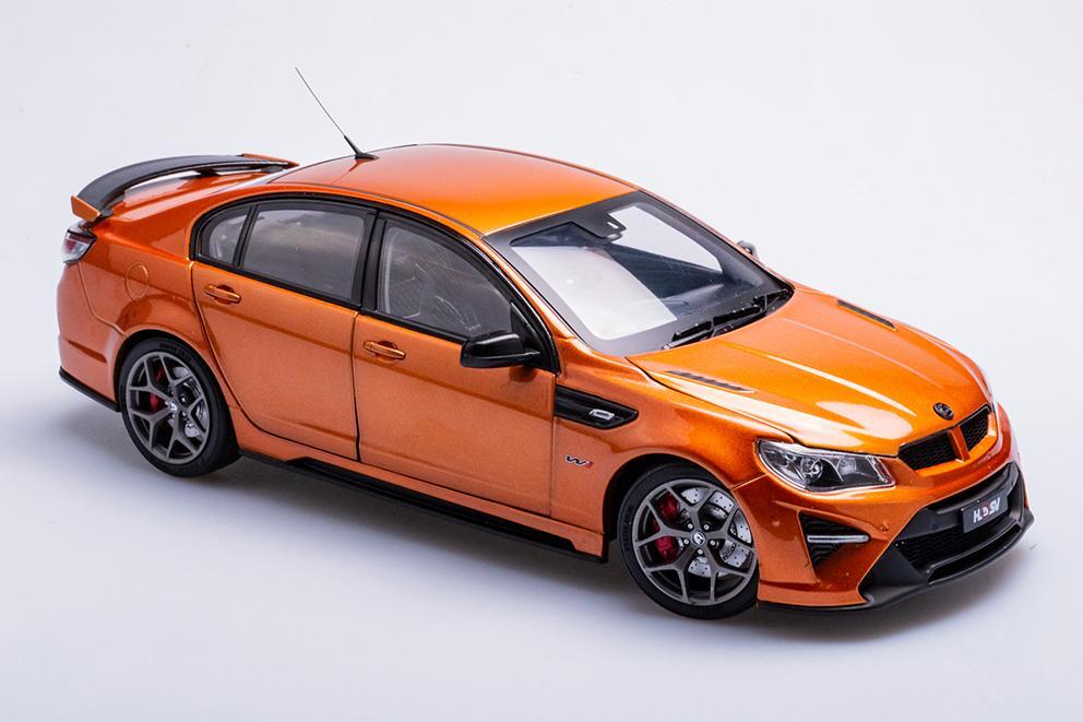 1:18 Holden HSV GTSR W1 - Light My Fire - Biante Model Cars - B182817C