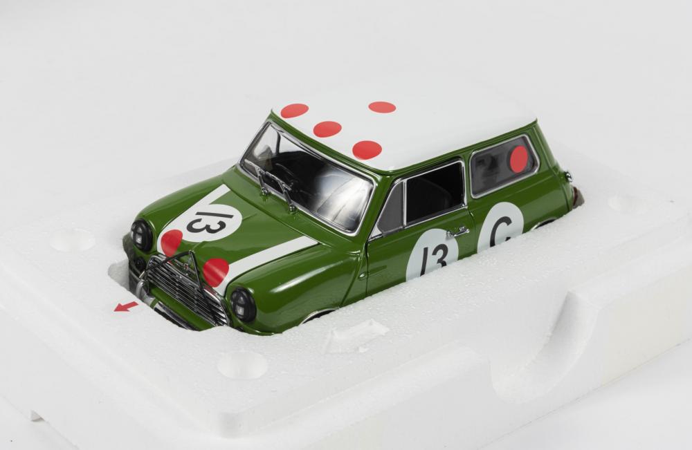 1:18 Morris Cooper S #13C - 1966 - Bathurst Winner - Rauno Aaltonen - Biante Model Cars - B186613A