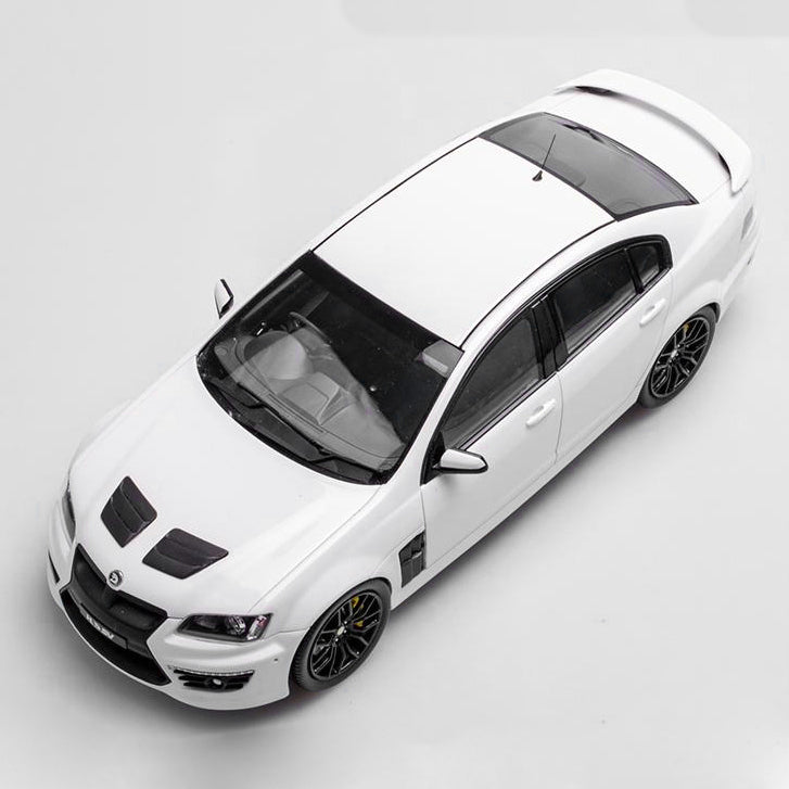 1:18 Holden HSV E3 GTS - 25th Anniversary - Heron White - Biante Model Cars - BR18404D