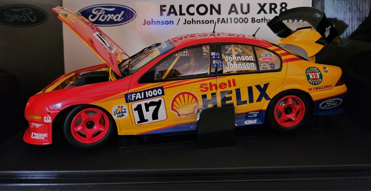 1:18 Ford AU Falcon #17 - 1999 - Bathurst - Dick Johnson Racing - Dick Johnson - Biante Model Cars - MB009