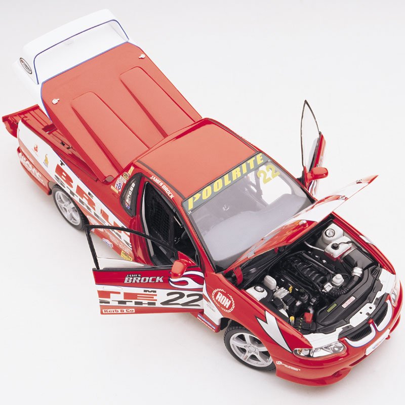 1:18 Holden VU SS Commodore Ute #22 - 2002 - Team Brute Strength - James Brock - Classic Carlectables - 18052