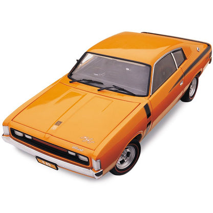 1:18 Chrysler VH Valiant E49 R/T Charger 'Big Tank' - 1972 - Vitamin C - Classic Carlectables - 18060