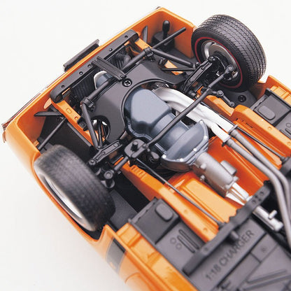 1:18 Chrysler VH Valiant E49 R/T Charger 'Big Tank' - 1972 - Vitamin C - Classic Carlectables - 18060