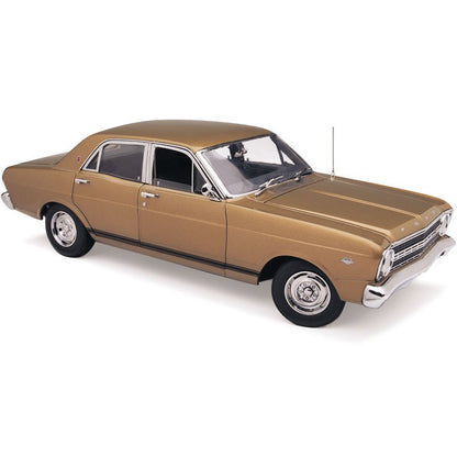 1:18 Ford XR Falcon GT - 1967 - GT Gold - Classic Carlectables - 18070