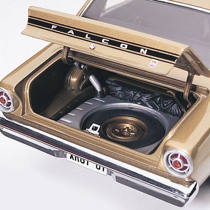 1:18 Ford XR Falcon GT - 1967 - GT Gold - Classic Carlectables - 18070