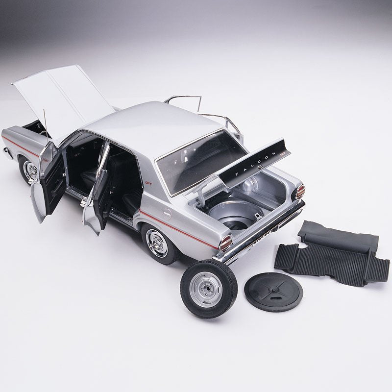1:18 Ford XT Falcon GT - 1968 - Silver - Classic Carlectables - 18073