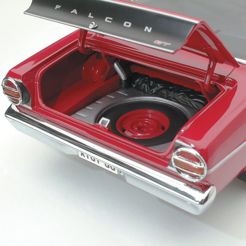 1:18 Ford XT Falcon GT - 1968 - Candy Apple Red - Classic Carlectables - 18074