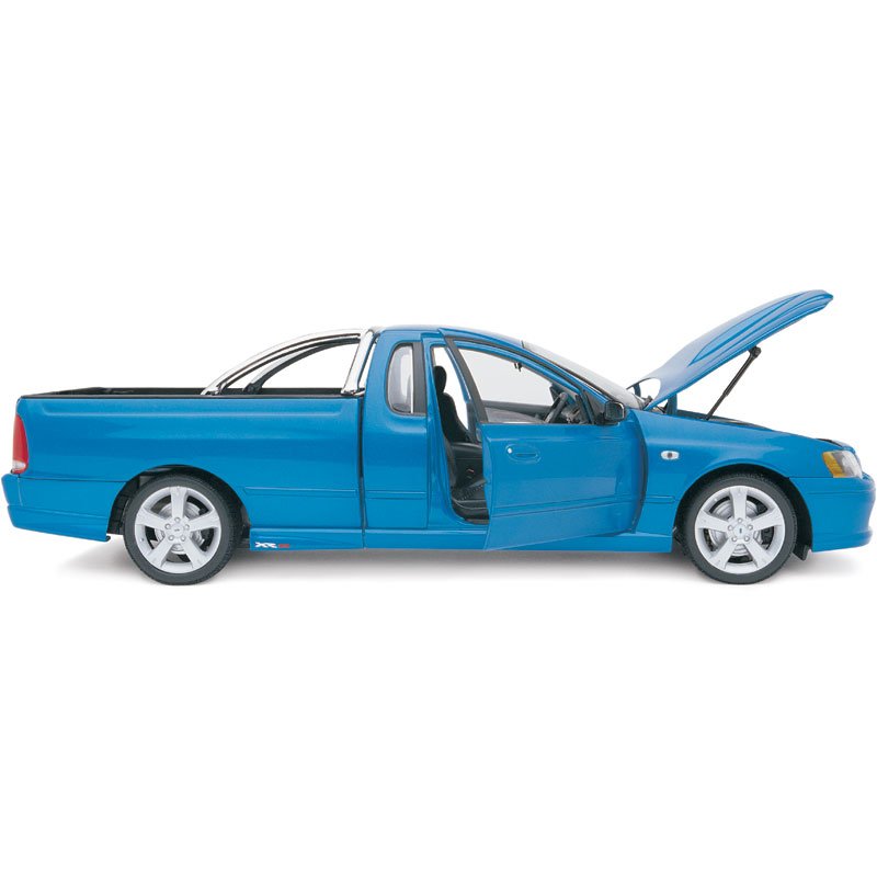 1:18 Ford BA Falcon XR8 Ute - Blueprint - Classic Carlectables - 18080