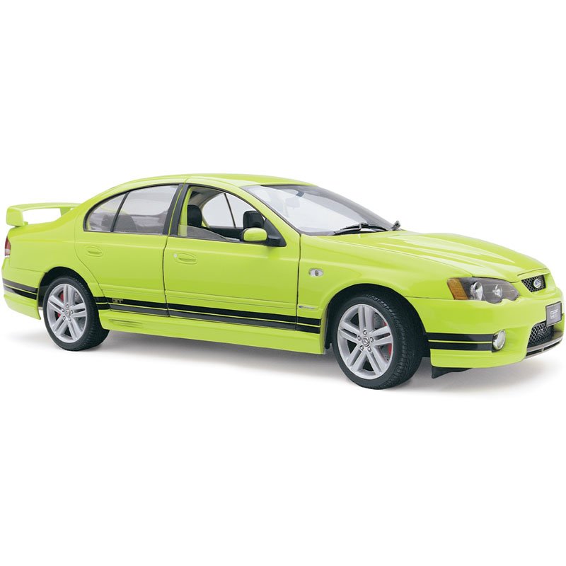1:18 Ford BA FPV GT Sedan - Citric Acid - Classic Carlectables - 18082