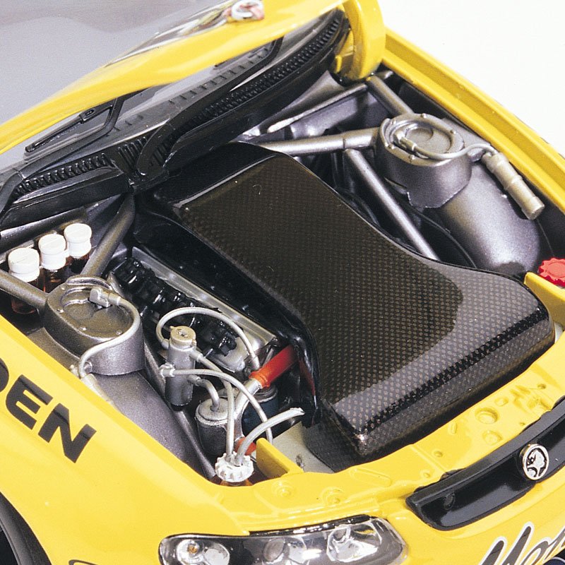 1:18 Holden Monaro #427 - Bathurst 24 Hour Winner - 2002 - Garry Rogers Motorsport - Nathan Pretty - Classic Carlectables - 18083