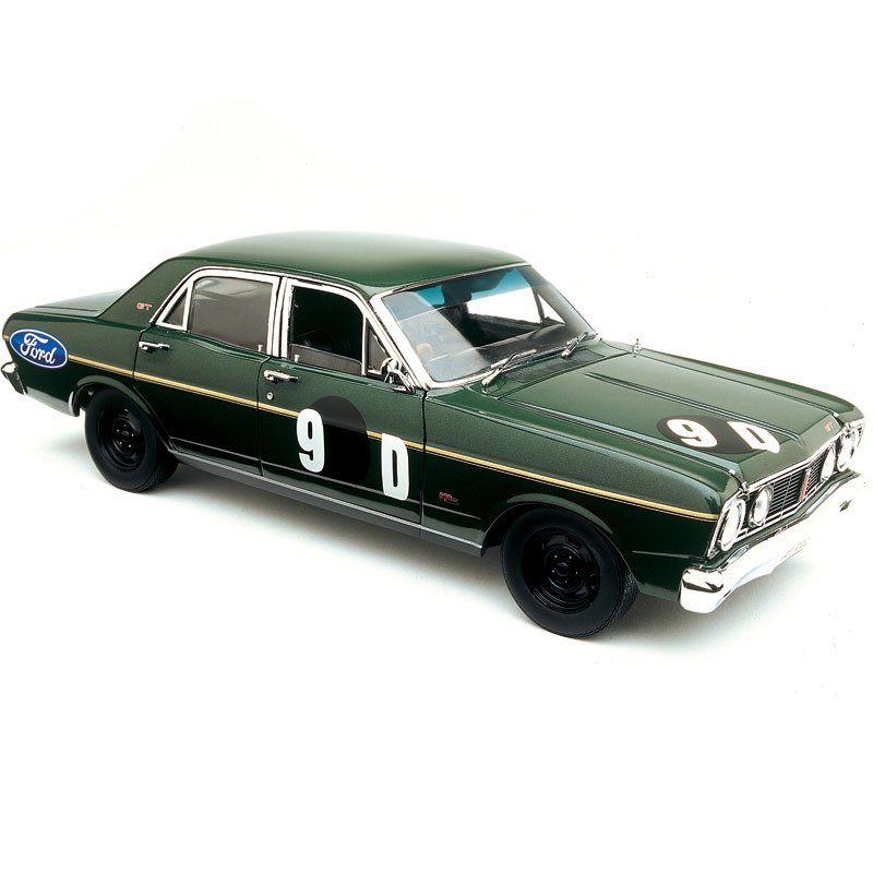 1:18 Ford XT Falcon GT #9D - 1968 - Bathurst - Ford Motor Company of Australia - Fred Gibson - Classic Carlectables - 18086