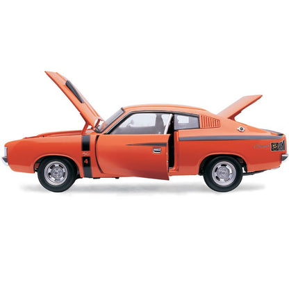 1:18 Chrysler VH Valiant E49 R/T Charger 'Big Tank' - 1972 - Hemi Orange - Classic Carlectables - 18115