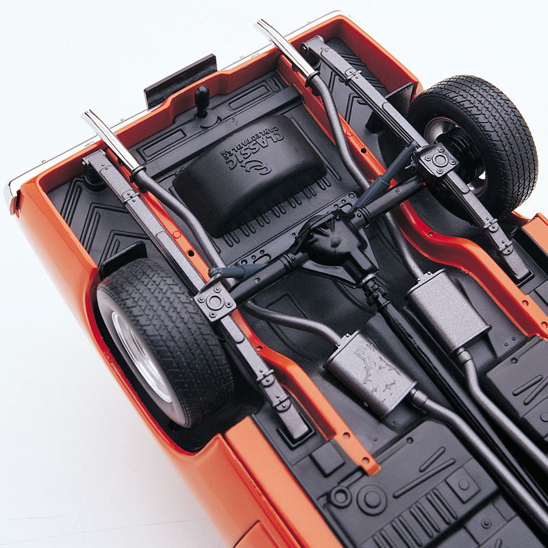 1:18 Chrysler VH Valiant E49 R/T Charger 'Big Tank' - 1972 - Hemi Orange - Classic Carlectables - 18115