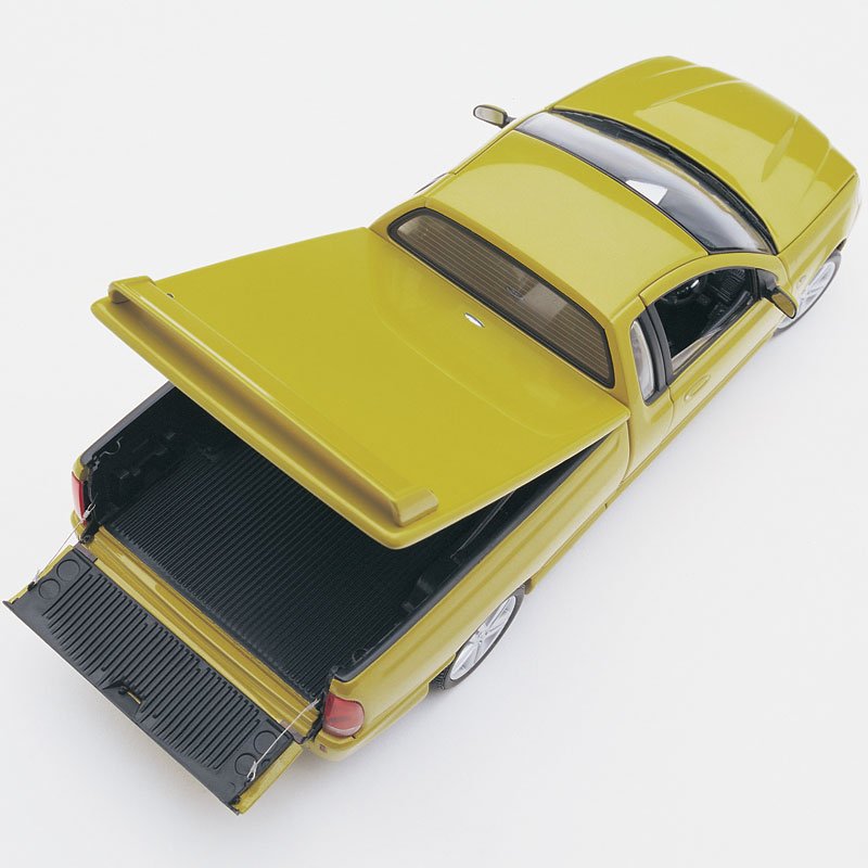 1:18 Ford BA FPV Pursuit Ute - Acid Rush - Classic Carlectables - 18120