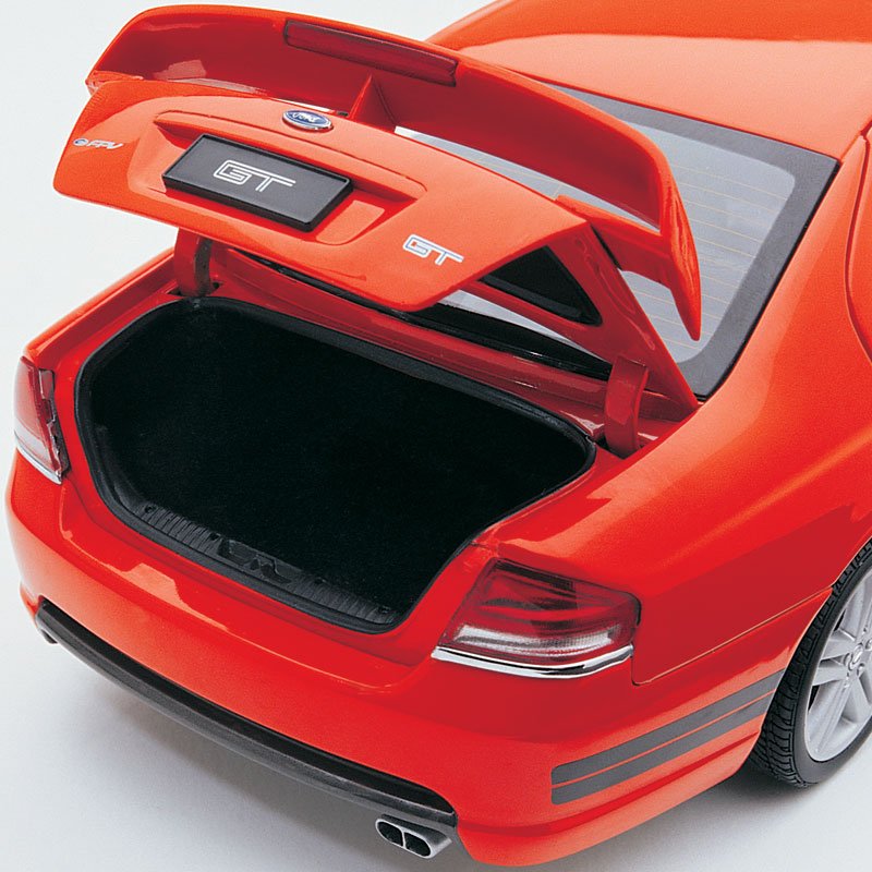 1:18 Ford BA FPV GT Sedan - Blood Orange - Classic Carlectables - 18121