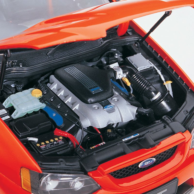 1:18 Ford BA FPV GT Sedan - Blood Orange - Classic Carlectables - 18121