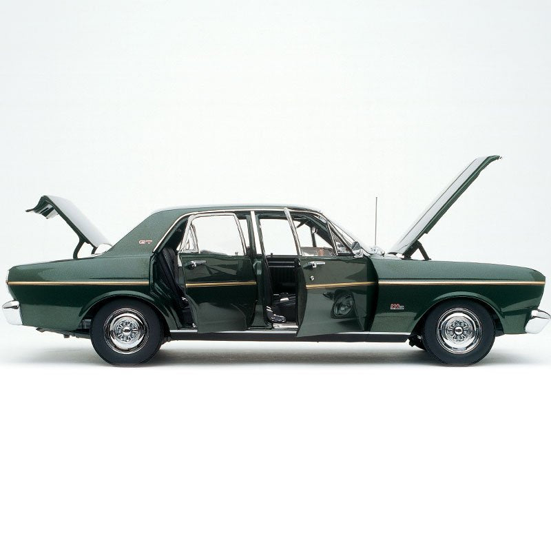 1:18 Ford XT Falcon GT - 1968 - Zircon Green - Classic Carlectables - 18155
