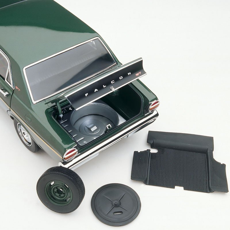 1:18 Ford XT Falcon GT - 1968 - Zircon Green - Classic Carlectables - 18155