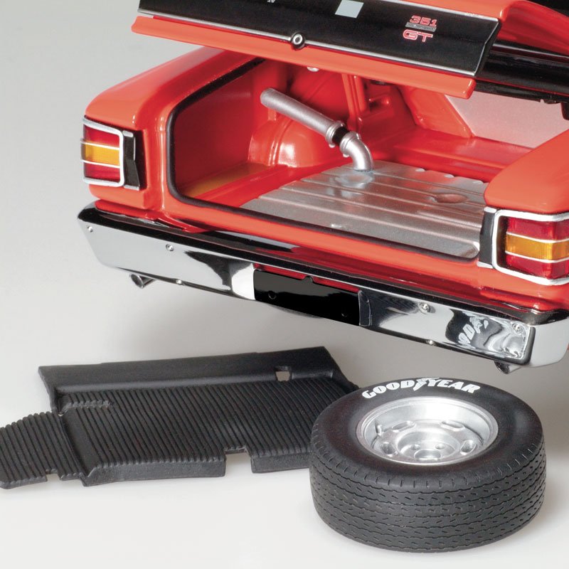 1:18 Ford XW Falcon GTHO Phase II #64E - 1970 - Bathurst Winner - Ford Motor Company of Australia - Allan Moffat - Classic Carlectables - 18158