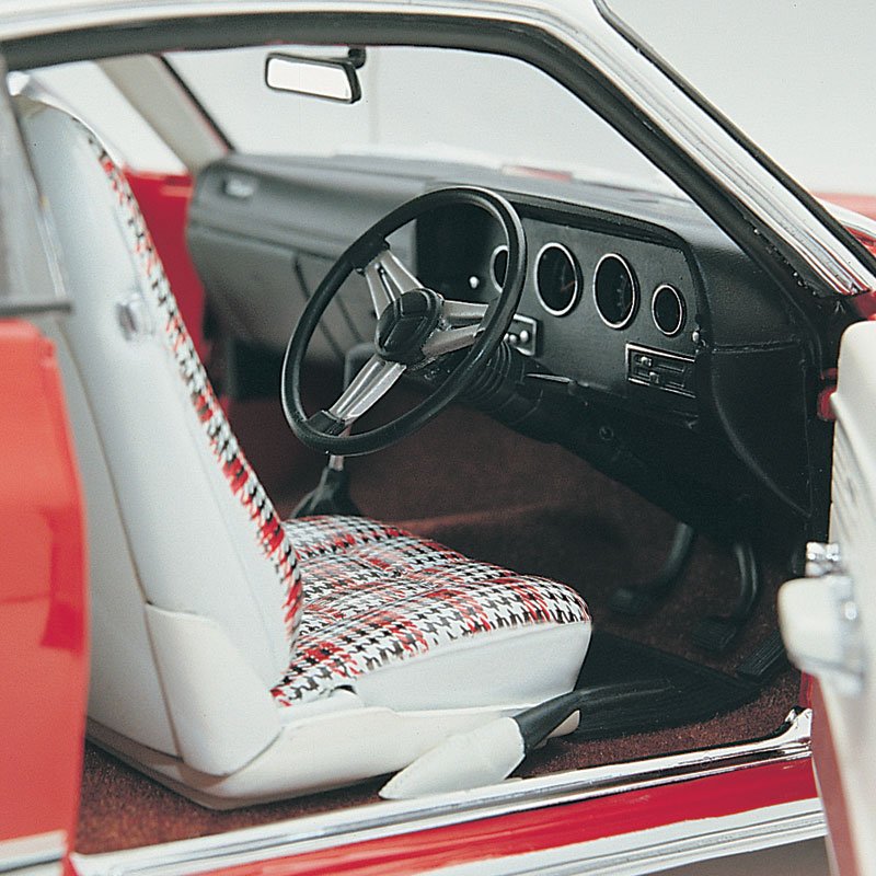 1:18 Chrysler VJ Charger Sportsman - Red - Classic Carlectables - 18161