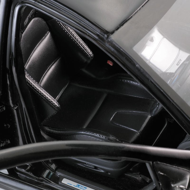 1:18 Ford BA FPV GT-P MK II Sedan - Silhouette with Silver Stripes - Classic Carlectables - 18192