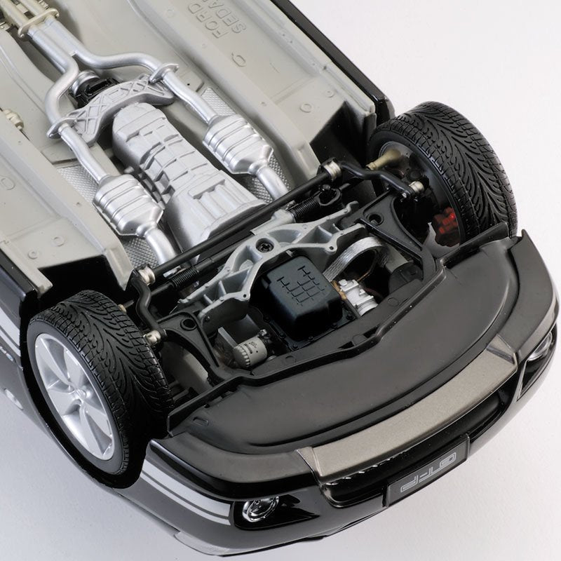 1:18 Ford BA FPV GT-P MK II Sedan - Silhouette with Silver Stripes - Classic Carlectables - 18192