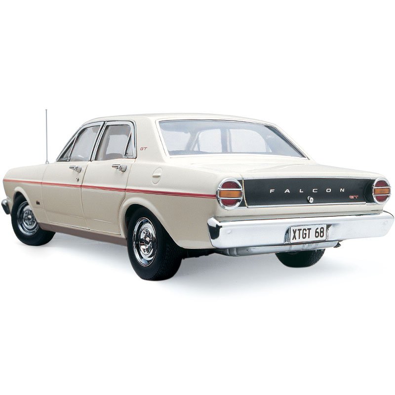 1:18 Ford XT Falcon GT - 1968 - Polar White - Classic Carlectables - 18207
