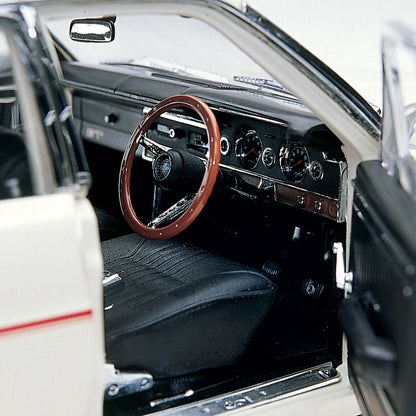 1:18 Ford XT Falcon GT - 1968 - Polar White - Classic Carlectables - 18207