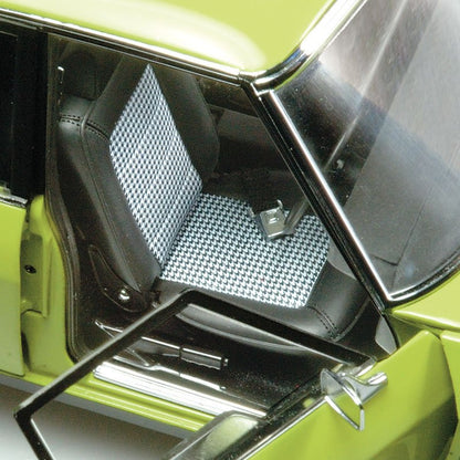1:18 Holden HQ SS - Lettuce Alone w/Black Stripes - Classic Carlectables - 18211