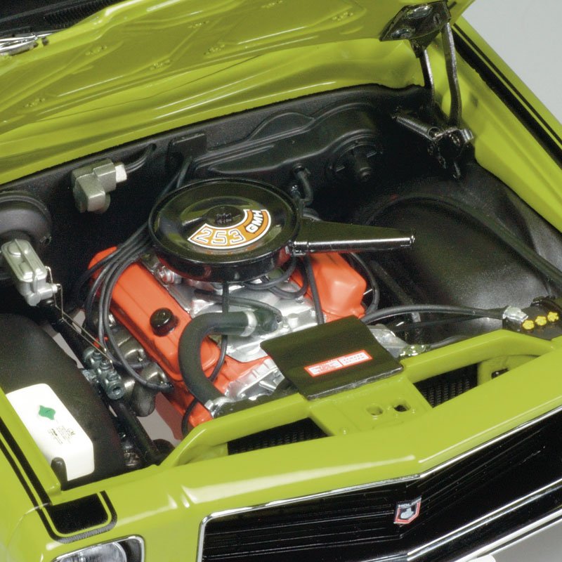 1:18 Holden HQ SS - Lettuce Alone w/Black Stripes - Classic Carlectables - 18211