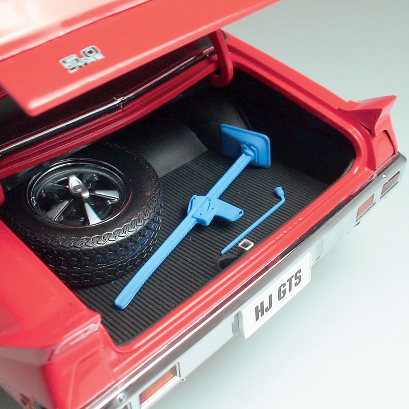 1:18 Holden HJ Monaro GTS Coupe - Mandarin Red - Classic Carlectables - 18215
