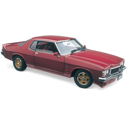 1:18 Holden HX LE Monaro Coupe - Metallic Crimson w/ Gold Stripes - Classic Carlectables - 18217