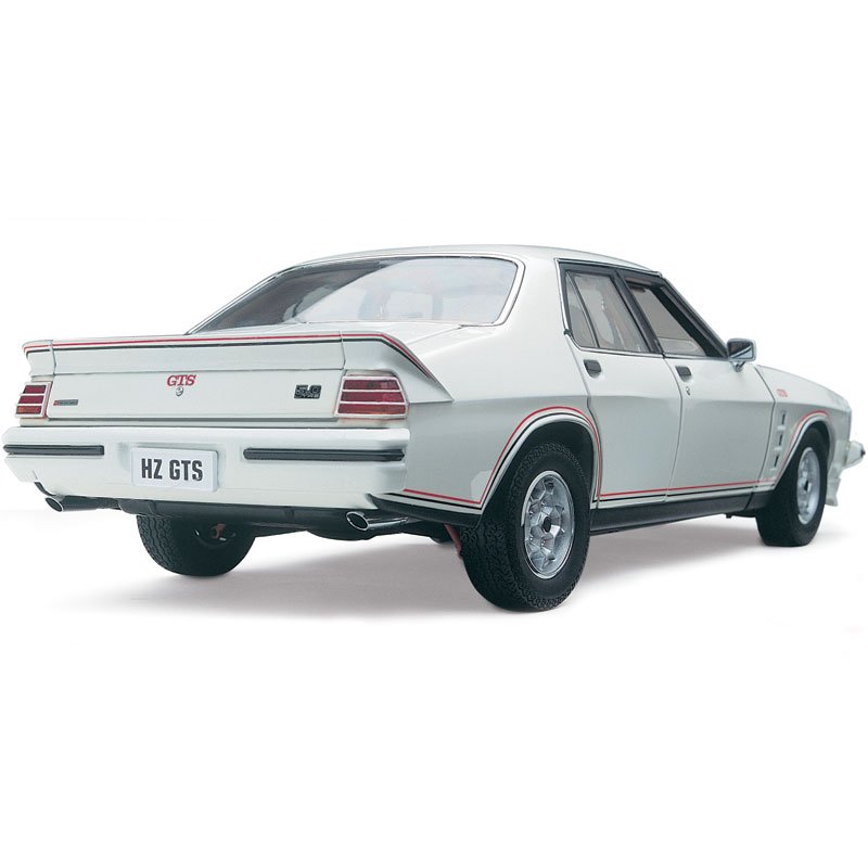 1:18 Holden HZ GTS sedan - Palais White - Classic Carlectables - 18218
