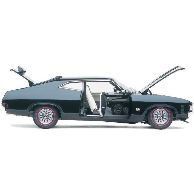 1:18 Ford XA Falcon RPO83 Coupe - 1973 - Onyx Black - Classic Carlectables - 18222