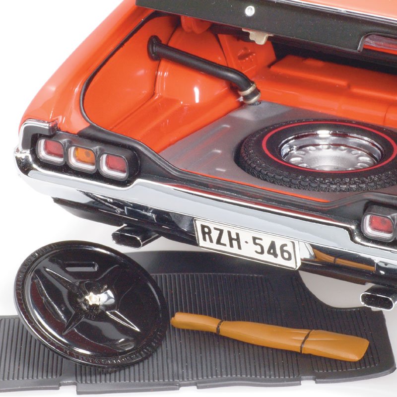 1:18 Ford XA Falcon RPO83 Sedan - 1973 - Red Pepper - Classic Carlectables - 18226