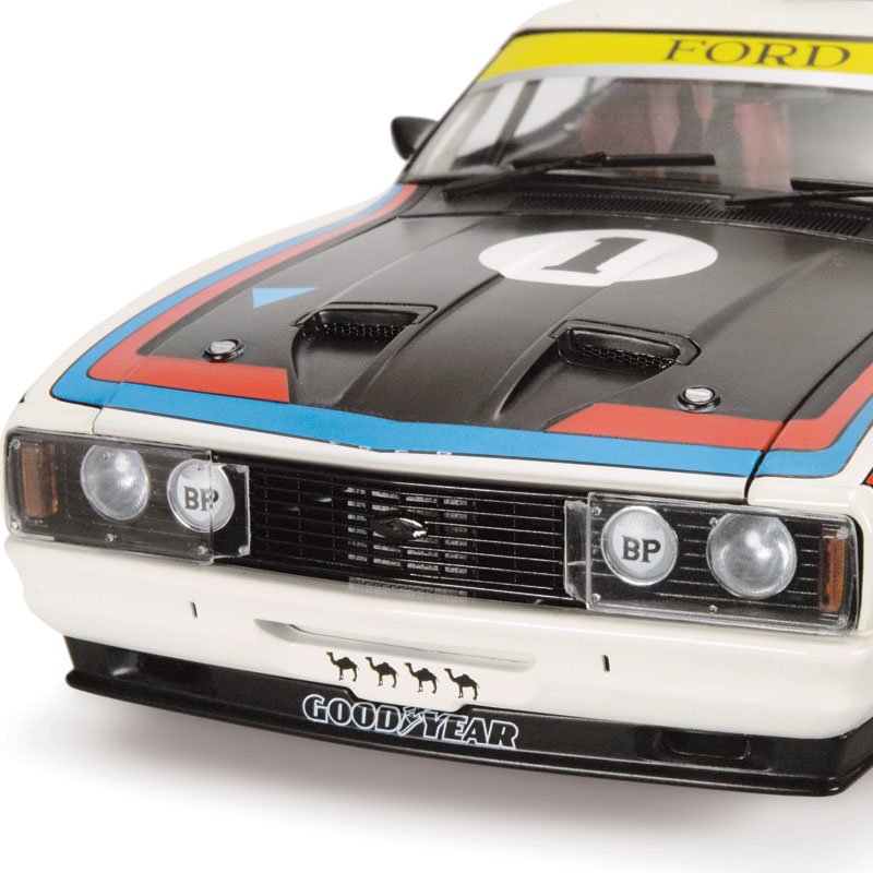 1:18 Ford XC Falcon #1 - 1977 - Bathurst Winner - Moffat Ford Dealers - Allan Moffat - Classic Carlectables - 18261
