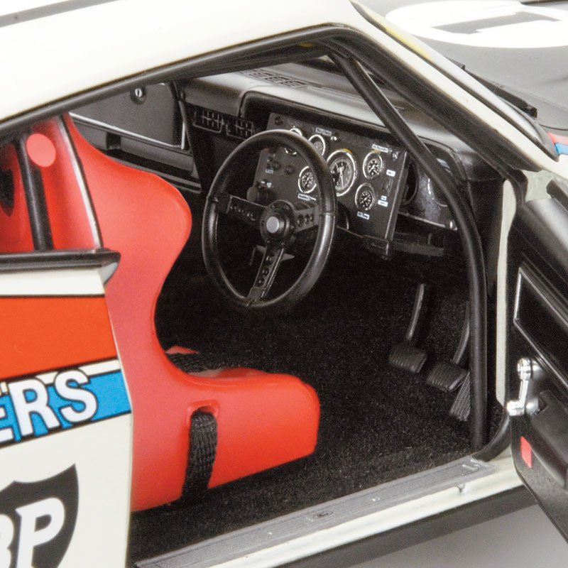 1:18 Ford XC Falcon #1 - 1977 - Bathurst Winner - Moffat Ford Dealers - Allan Moffat - Classic Carlectables - 18261