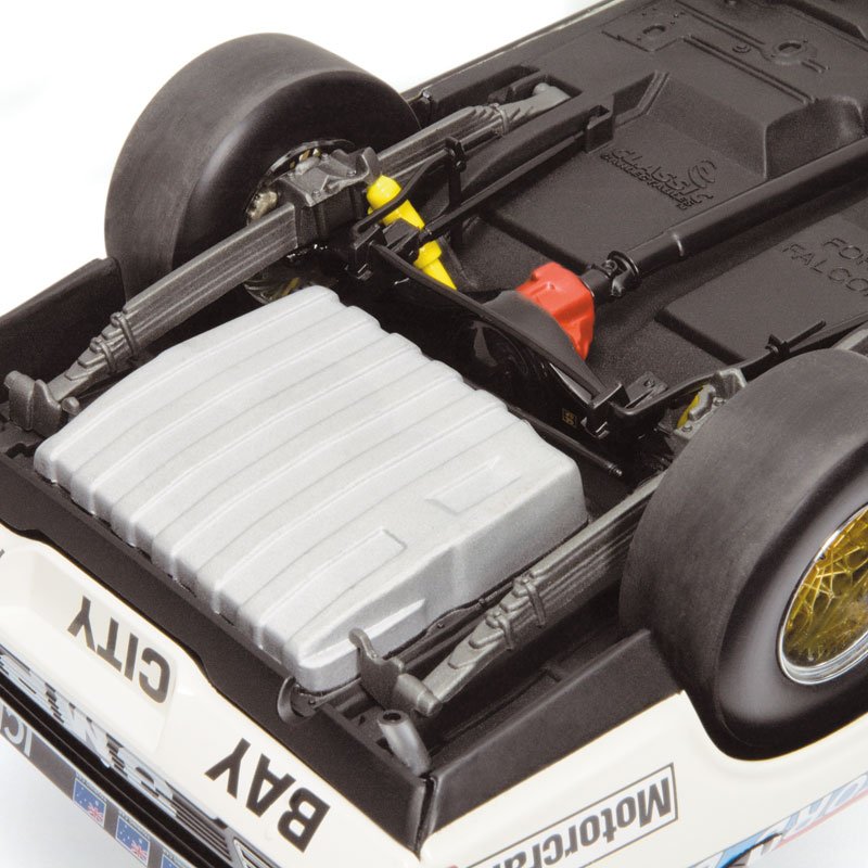 1:18 Ford XC Falcon #1 - 1977 - Bathurst Winner - Moffat Ford Dealers - Allan Moffat - Classic Carlectables - 18261