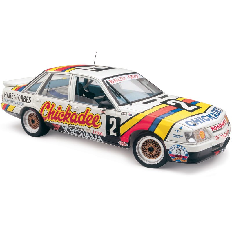 1:18 Holden VK Commodore #2 - 1986 - Bathurst Winner - Roadways Racing - Allan Grice - Classic Carlectables - 18267