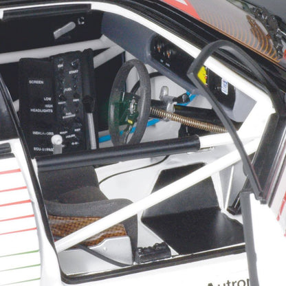 1:18 Holden VS Commodore #11 - 1997 - Bathurst Winner - Castrol Racing - Larry Perkins - Classic Carlectables - 18276