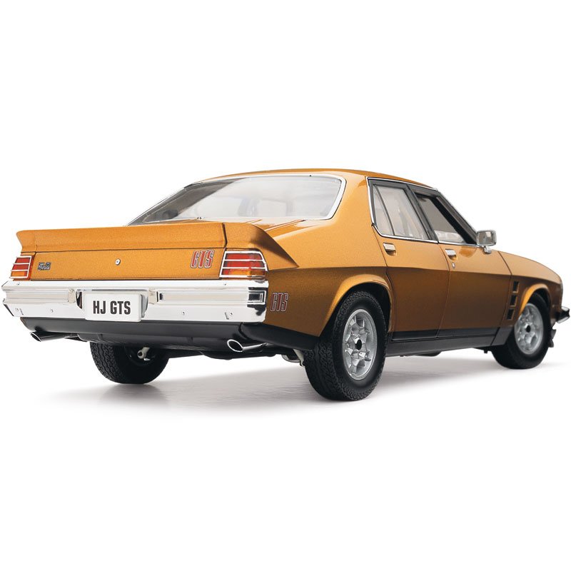 1:18 Holden HJ Monaro GTS - Contessa Gold Metallic - Classic Carlectables - 18304