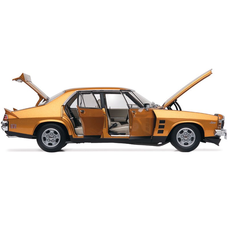 1:18 Holden HJ Monaro GTS - Contessa Gold Metallic - Classic Carlectables - 18304