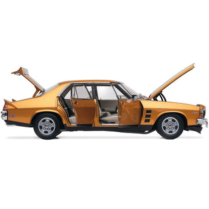 1:18 Holden HJ Monaro GTS - Contessa Gold Metallic - Classic Carlectables - 18304