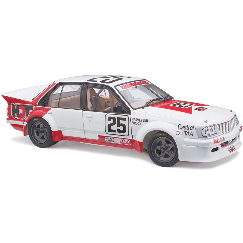 1:18 Holden VH Commodore #25 - 1983 - Bathurst Winner - Holden Dealer Team - Peter Brock - Classic Carlectables - 18305
