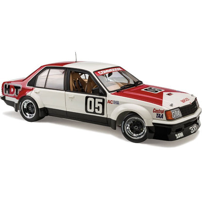 1:18 Holden VB Commodore #05 - 1980 - ATCC Winner - Holden Dealer Team - Peter Brock - Classic Carlectables - 18317