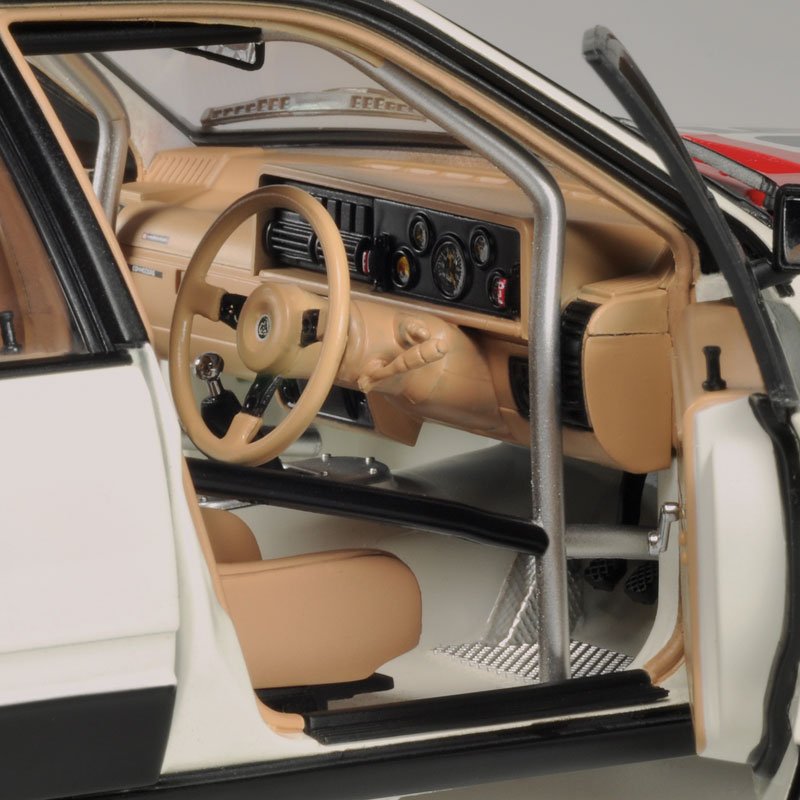 1:18 Holden VB Commodore #05 - 1980 - ATCC Winner - Holden Dealer Team - Peter Brock - Classic Carlectables - 18317