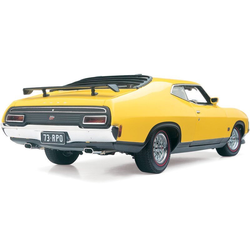 1:18 Ford XA Falcon RPO83 Coupe - 1973 - Yellow Glow - Classic Carlectables - 18343