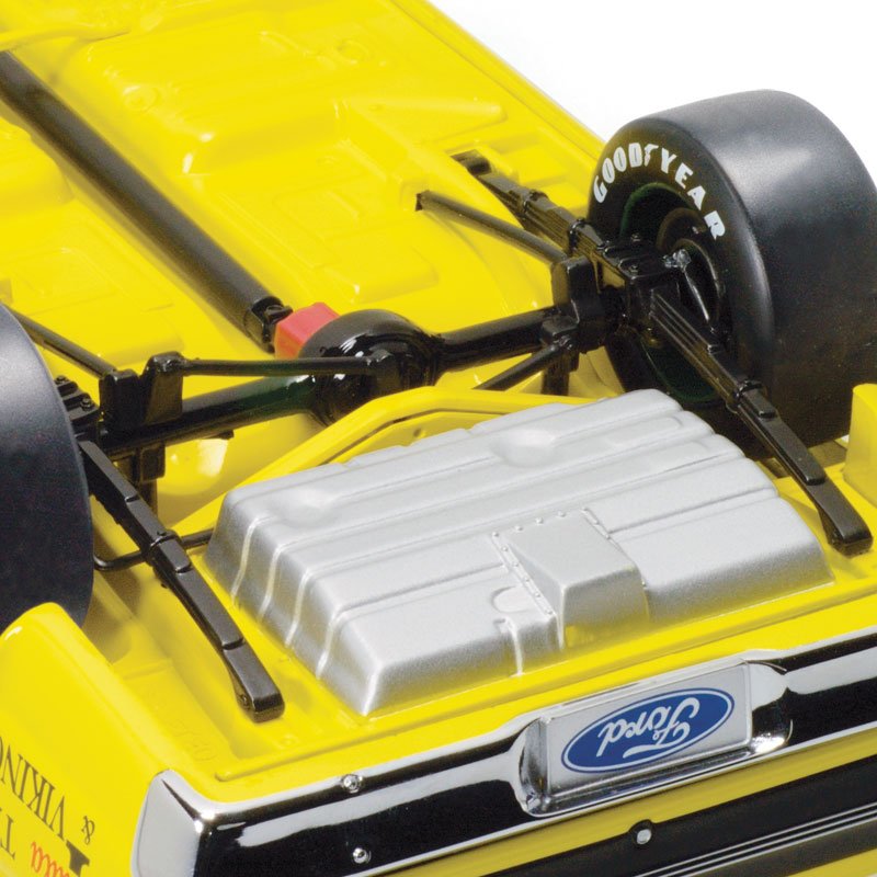 1:18 Ford GTHO Super Falcon #1 - Last Race Oran Park - 1972 - ATCC - Grace Bros Racing Team - Ian Geoghegan - Classic Carlectables - 18344