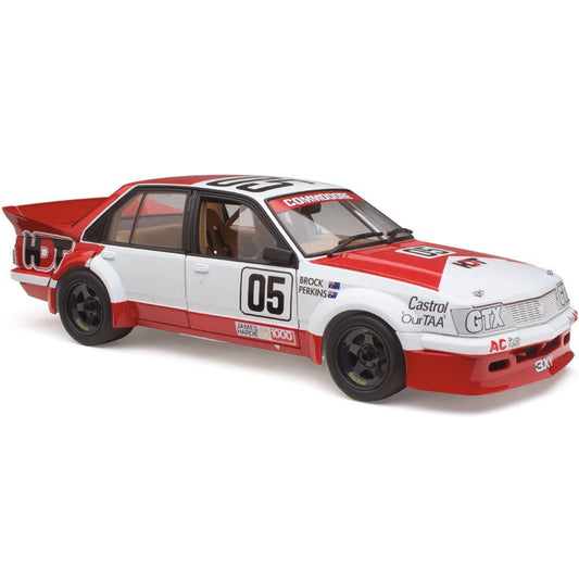 1:18 Holden VH Commodore #05 - 1983 - Bathurst - Marlboro Holden Dealer Team - Peter Brock - Classic Carlectables - 18400